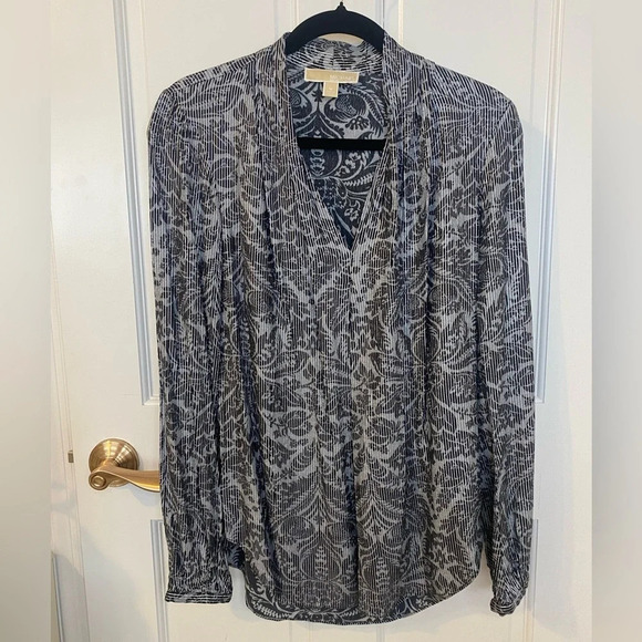 Michael Kors Metallic Silver Black Gray Pattern Blouse V Neck Top Work W… - Picture 1 of 10